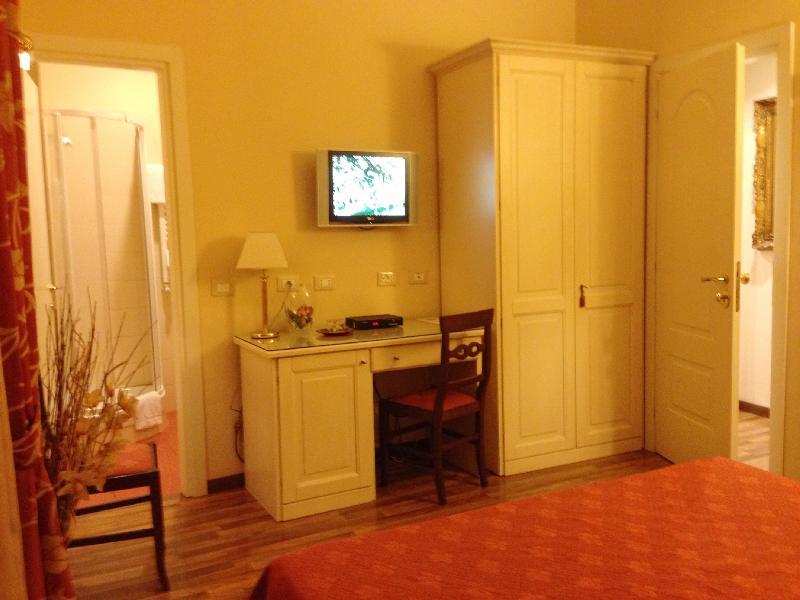 Bed and Breakfast Residenza Domiziano Rzym Zewnętrze zdjęcie