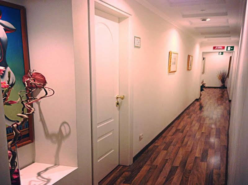 Bed and Breakfast Residenza Domiziano Rzym Zewnętrze zdjęcie