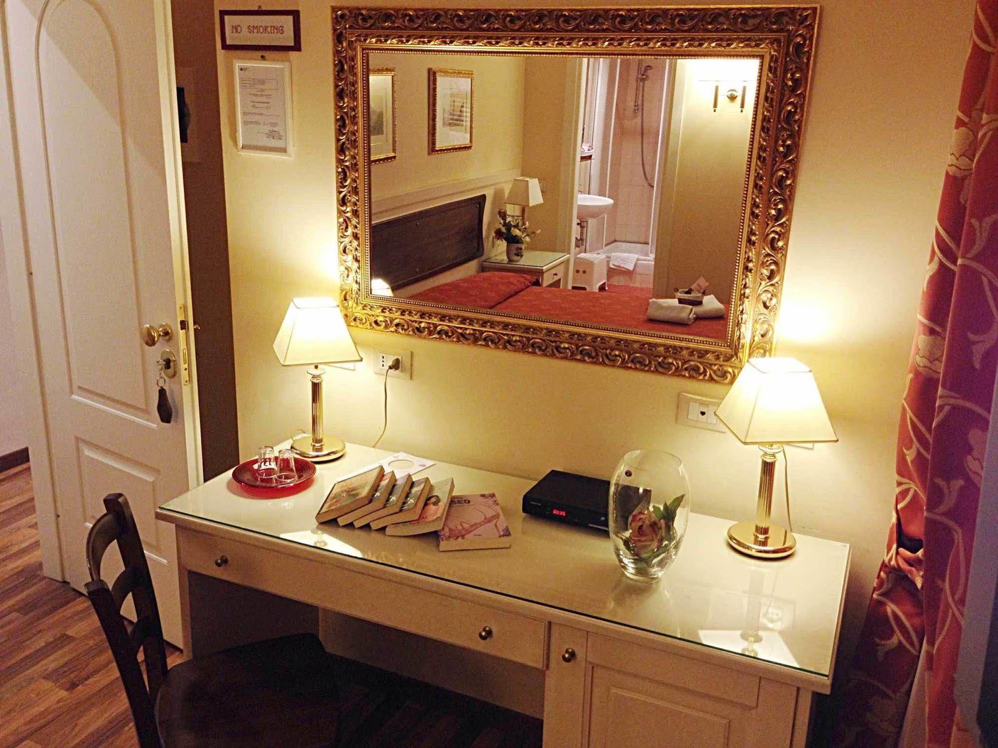 Bed and Breakfast Residenza Domiziano Rzym Zewnętrze zdjęcie